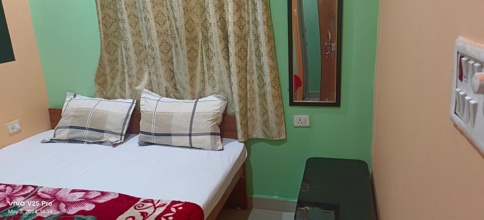 Lord Shiva Paying Guest House Varanasi Ngoại thất bức ảnh